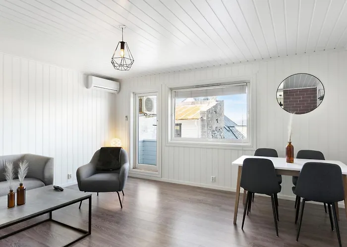 Centrum アパート オーレスン