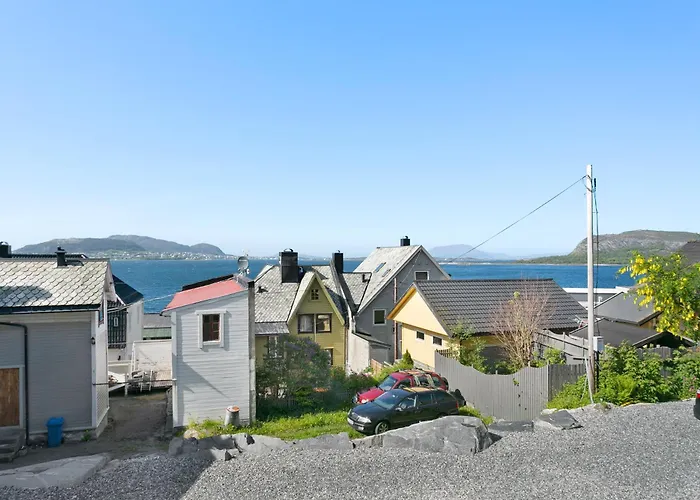 アパート Centrum オーレスン