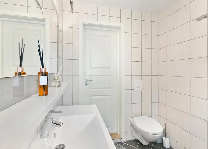 Centrum アパート オーレスン