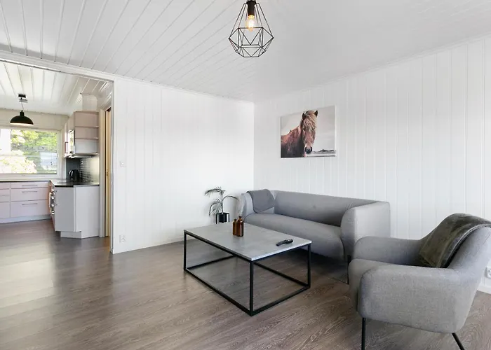 アパート Centrum オーレスン