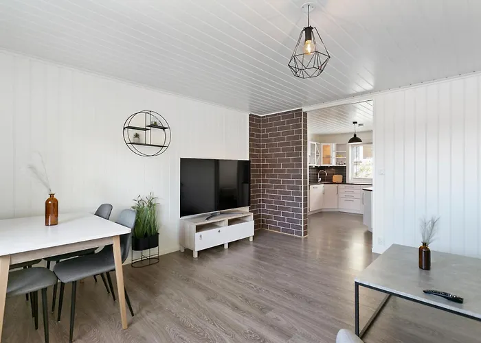 Centrum アパート オーレスン